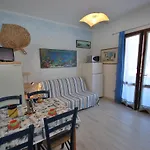 Arancio - Terrazza, Clima E Posto Auto 아파트